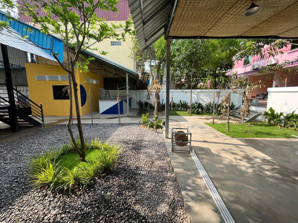 Hotel Por Chey Battambang Exterior foto