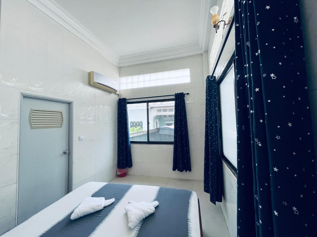 Hotel Por Chey Battambang Exterior foto