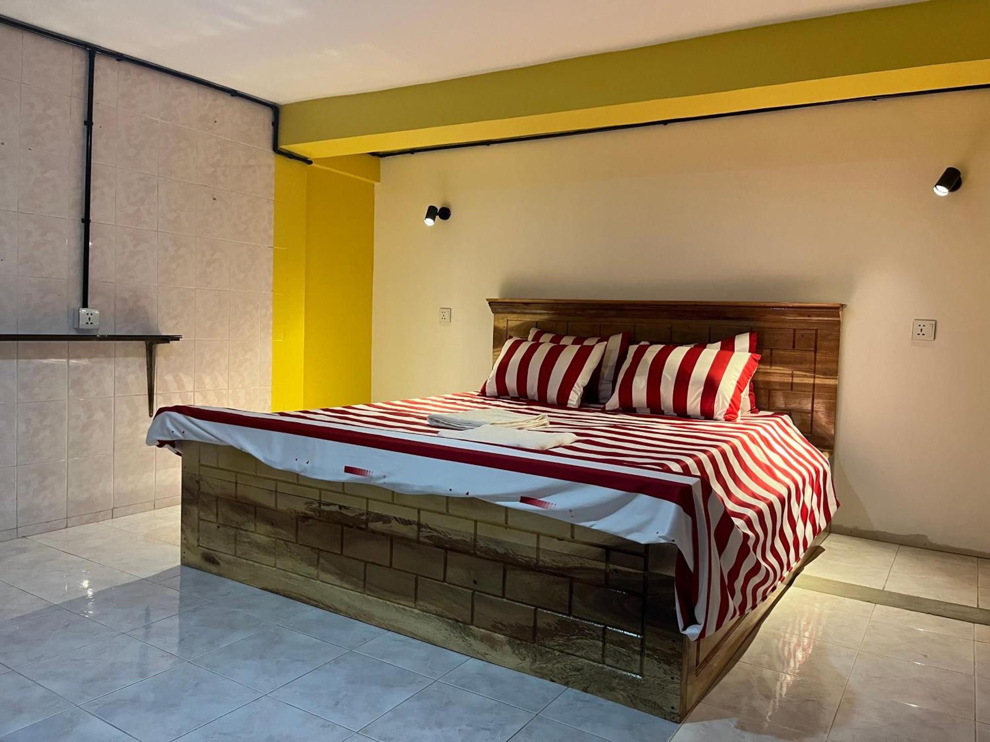 Hotel Por Chey Battambang Exterior foto