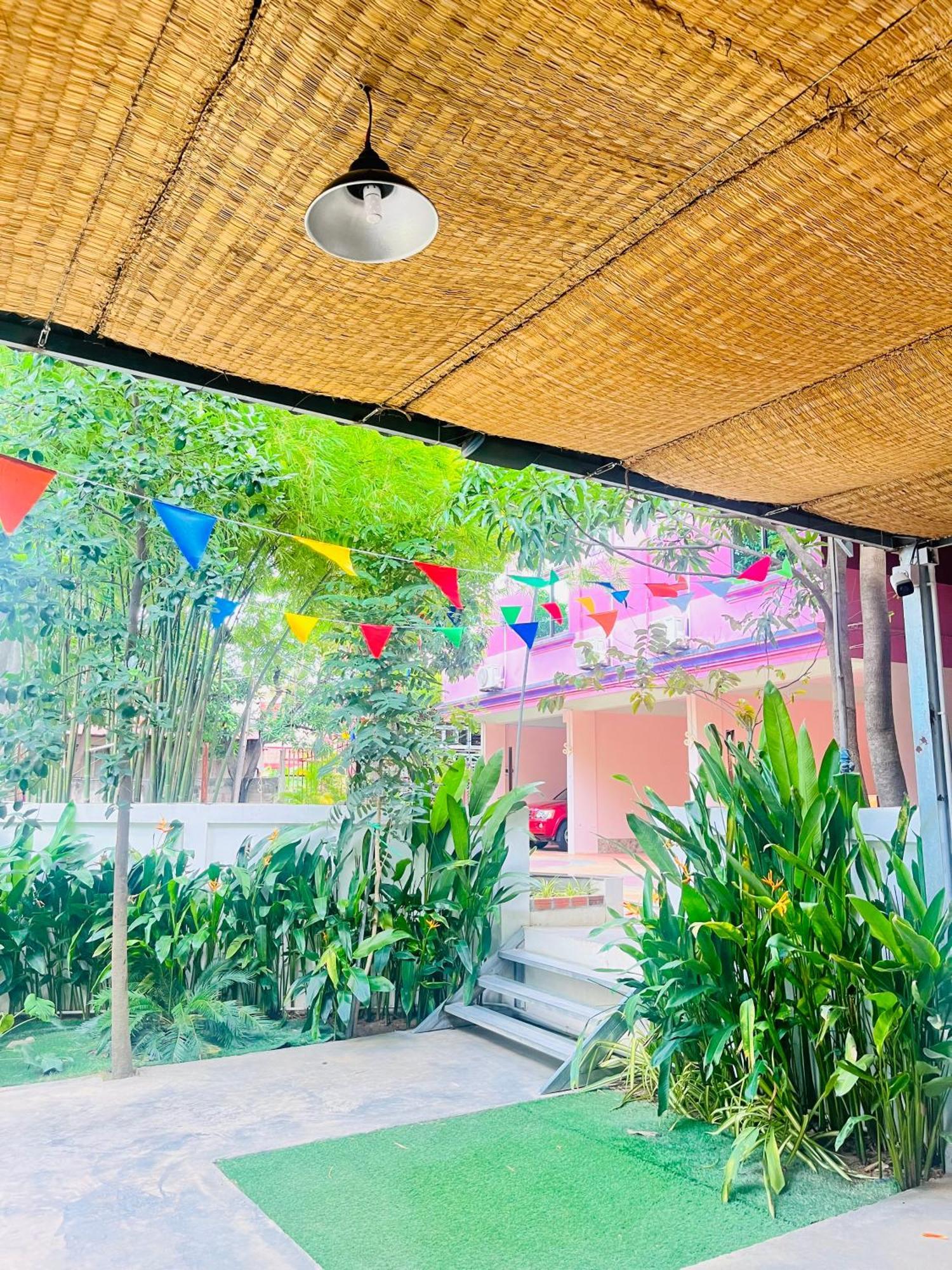 Hotel Por Chey Battambang Exterior foto