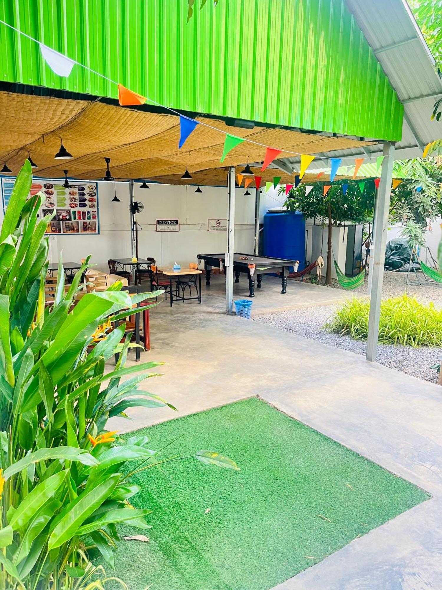 Hotel Por Chey Battambang Exterior foto