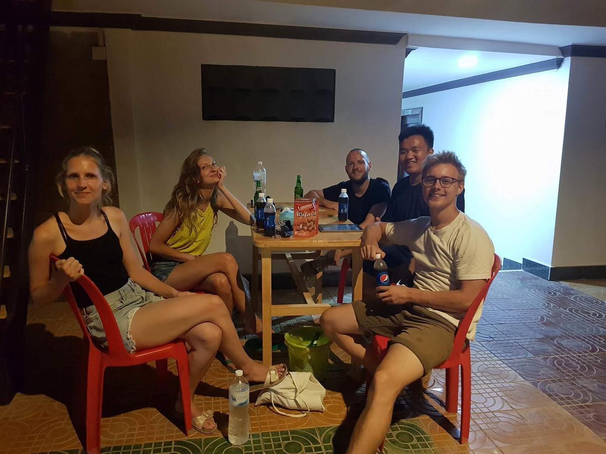Hotel Por Chey Battambang Exterior foto