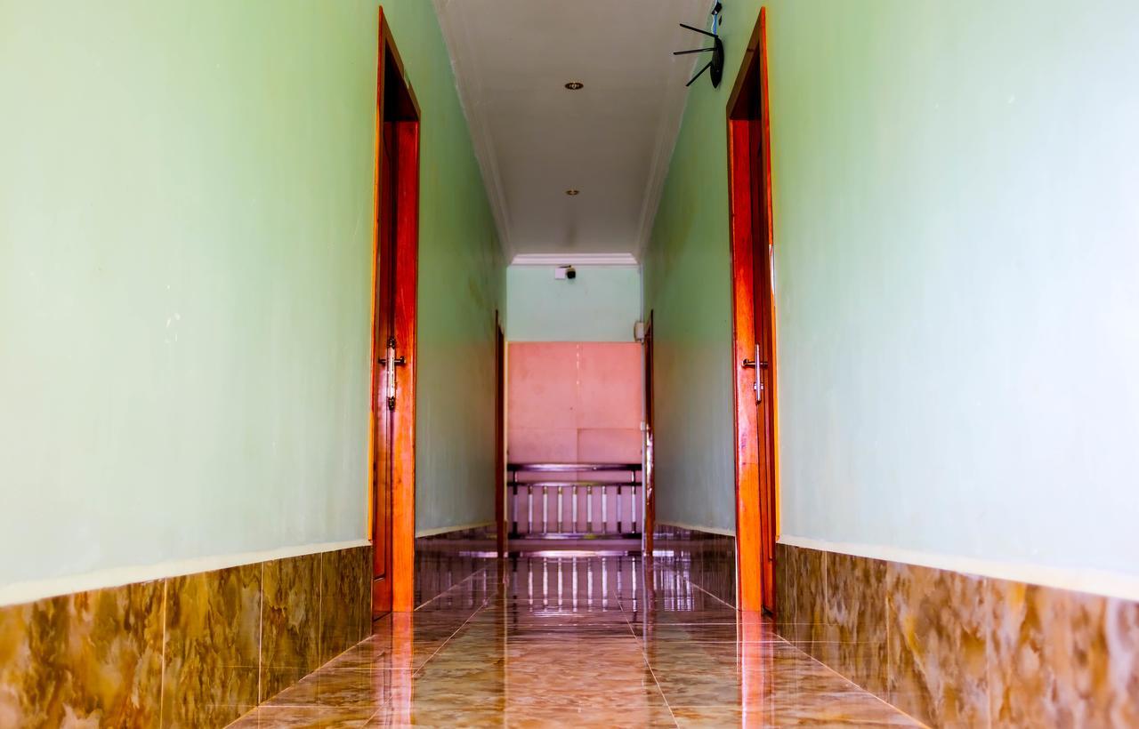 Hotel Por Chey Battambang Exterior foto
