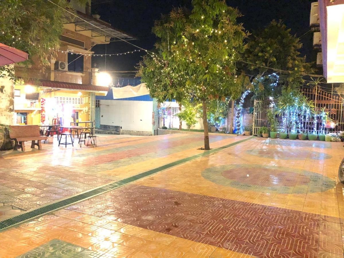 Hotel Por Chey Battambang Exterior foto